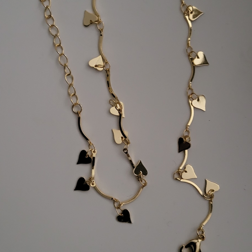 Gold heart Choker - Picture 3 of 10